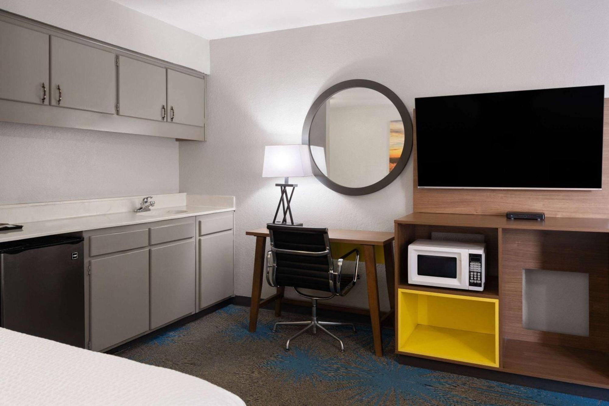 Days By Wyndham Motel Ardmore
